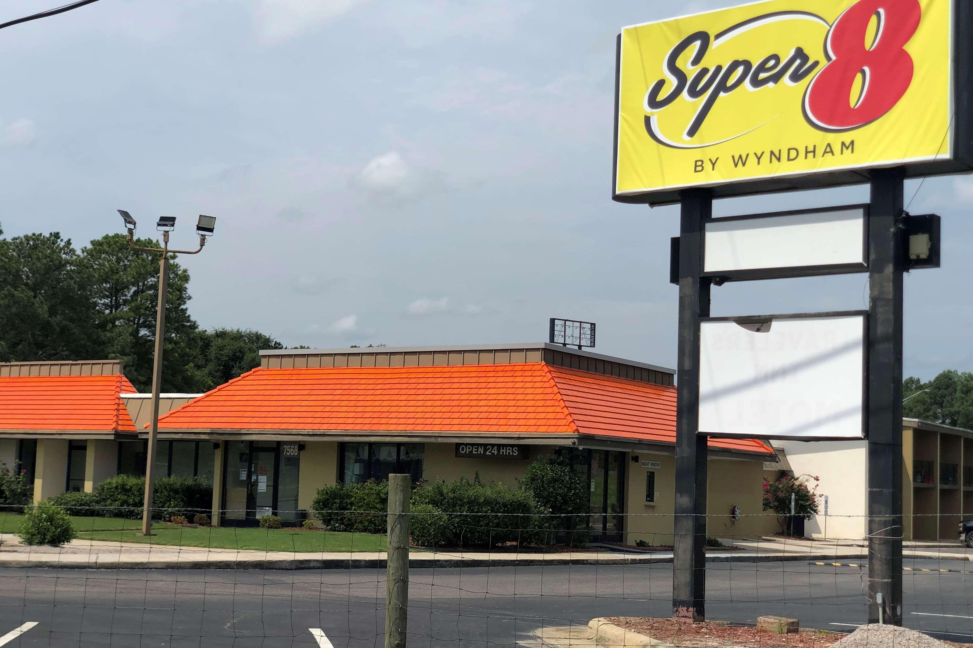 Super 8 By Wyndham Rocky Mount I-95 Exit 145 Hotel Battleboro Kültér fotó